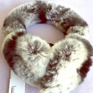 Beautiful real fur ear muffs NWT Black & white